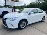 Used 2016 Toyota Camry LE image 2