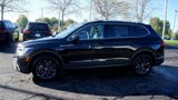New 2024 Volkswagen Tiguan SE image 2