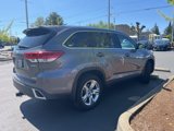 Used 2018 Toyota Highlander Limited image 2