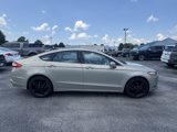 Used 2016 Ford Fusion SE image 2