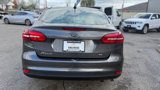 Used 2017 Ford Focus SE image 4