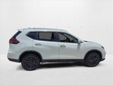 Used 2019 Nissan Rogue SV image 4