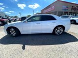 Used 2018 Chrysler 300 Limited image 5