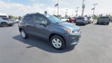 Certified 2022 Chevrolet Trax LT w/ LT Convenience Package image 2