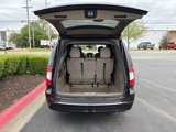 Used 2014 Chrysler Town & Country Touring image 5