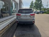 Used 2017 Toyota Highlander Limited Platinum image 5