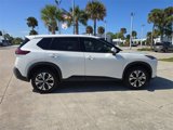 Used 2021 Nissan Rogue SV image 3
