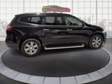 Used 2017 Chevrolet Traverse LT image 2