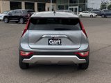 Used 2023 Kia Niro LX image 4