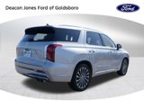 Used 2023 Hyundai Palisade Calligraphy image 3