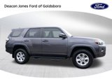 Used 2018 Toyota 4Runner 4WD image 2