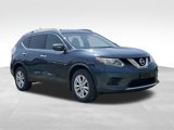 Used 2014 Nissan Rogue SV image 3