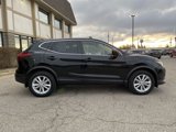 Used 2017 Nissan Rogue Sport SV image 3