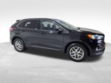 Used 2022 Ford Edge SEL image 2
