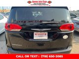 Used 2019 Chrysler Pacifica Touring-L image 5