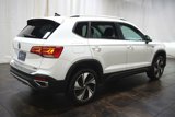 Certified 2024 Volkswagen Taos SE image 4