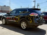 Used 2016 Nissan Rogue SV image 4
