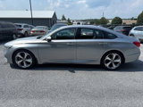 Used 2018 Honda Accord Touring image 2