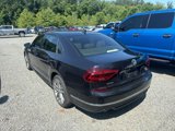 Used 2018 Volkswagen Passat 2.0T R-Line w/ R-Line Lighting Package image 5