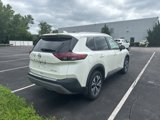 Used 2022 Nissan Rogue SV image 3