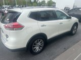 Used 2015 Nissan Rogue SL w/ SL Premium Package image 4