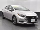 Used 2023 Nissan Versa SV image 2