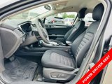 Used 2016 Ford Fusion SE image 3