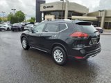 Used 2018 Nissan Rogue SV image 5