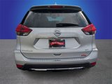 Used 2018 Nissan Rogue SV image 4