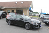 Used 2023 Nissan Altima 2.5 SV w/ SV Premium Package image 2