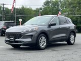 Used 2022 Ford Escape SE w/ Cold Weather Package image 2