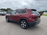 Used 2019 Jeep Cherokee Limited image 2
