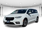 Used 2023 Chrysler Pacifica Touring-L image 2
