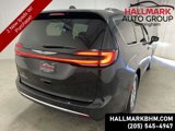 Used 2022 Chrysler Pacifica Touring image 3