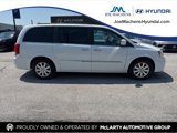 Used 2016 Chrysler Town & Country Touring w/ Driver Convenience Group image 3
