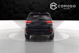Used 2020 Jeep Grand Cherokee Laredo image 4