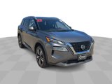 Used 2023 Nissan Rogue SL w/ SL Premium Package image 2