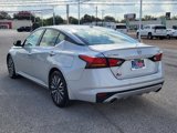 Used 2023 Nissan Altima 2.5 SV w/ SV Premium Package image 5