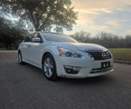 Used 2015 Nissan Altima 2.5 SL w/ Moonroof Package image 2