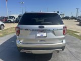 Used 2017 Ford Explorer XLT w/ Equipment Group 201A image 5