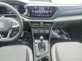 Used 2022 Volkswagen Taos SE w/ Panoramic Sunroof Package image 4