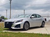 Used 2023 Nissan Altima 2.5 SV image 3