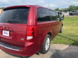 Used 2016 Dodge Grand Caravan SXT image 3