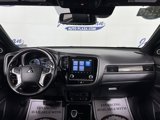Used 2022 Mitsubishi Outlander LE image 2