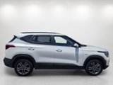 Used 2021 Kia Seltos S image 4