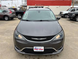 Used 2017 Chrysler Pacifica Touring-L image 3