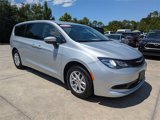 Used 2023 Chrysler Voyager LX image 2