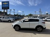 Used 2021 Kia Sportage LX image 3
