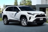 Used 2020 Toyota RAV4 LE image 2