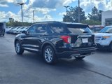 Used 2020 Ford Explorer XLT w/ Equipment Group 202A image 4